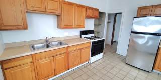 *Spacious 2BD/1BA Single-Family Home Available in Oakland* Gallery 7