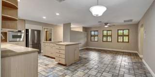 1402 Cormorant Road Gallery 10