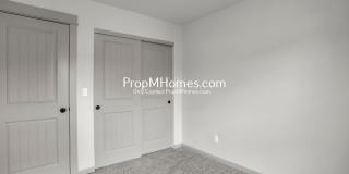 Gorgeous Four Bedroom Townhome in Orenco! DEPOSIT SPECIAL Gallery 17