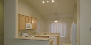 Unfurnished, 1-year long-term rental Gallery 7