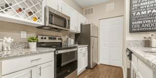 Oaks at Normandy Apartments Gallery 5