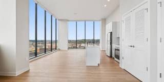 7 West 7th Apartments Gallery 4