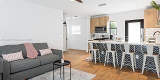 740 SW 9th St Gallery 2