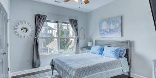 Stunning Bay Front Home Gallery 27