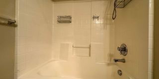 Cozy 1 Bedroom Condo!! Move In Ready! Gallery 15