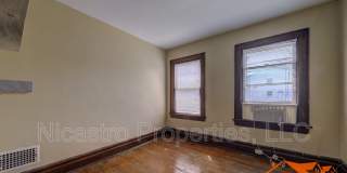 1640 Indianola Avenue Gallery 12