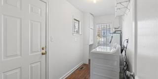 449 10th Street NW Gallery 24