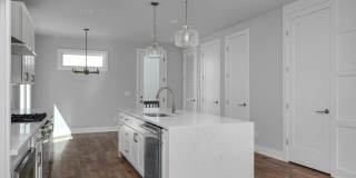 Stunning 4 Bedroom in Nashville Gallery 6