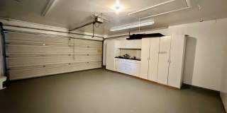 Pet-Friendly 4 Bedroom Home with Fenced Yard & Air Conditioning Gallery 16