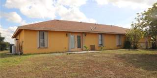 320 Harry Avenue S Gallery 31