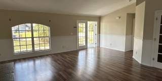 Unique 3/2 + Den home in great location Gallery 3