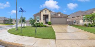 Beautiful rental home near 1604/Culebra Gallery 1