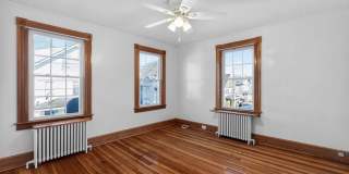 Charming 2BR apartment in Newport Gallery 3