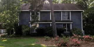 Room in 3 Bedroom Home at Grove Ave Gallery 6