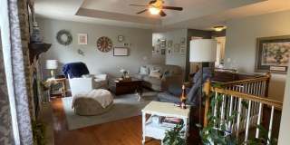 FULLY FURNISHED 4 BEDROOM, WALKOUT BASEMENT - SHORT TERM 6 MONTH RENTAL AVAILABLE IN OZARK! Gallery 13