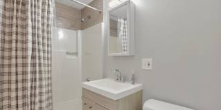 222 Williams Street E Gallery 11