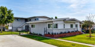 Refreshed 1 Bed 1 Bath Apartment with Parking Refreshed 1 Bed 1 Bath Apartment with Parking Gallery 3