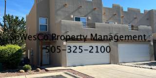 Gorgeous Townhome in Central Farmington with Three Bedroom Plus an Office Gallery 1