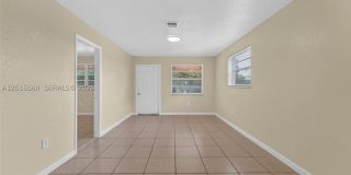 1101 W Prospect Rd Gallery 11