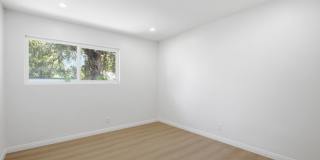 1832 Summit Avenue Gallery 1