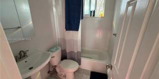 3055 SW 1st Ave Gallery 8