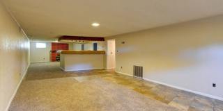 "Rare Find" Updated Large 5 Bedroom home W/Finished Basement! Gallery 13