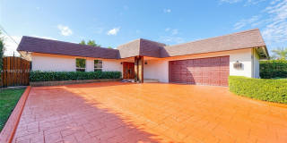 5826 SW 17th St Gallery 1