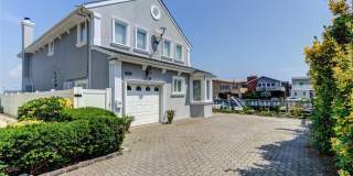 609 E Bay Drive Gallery 1