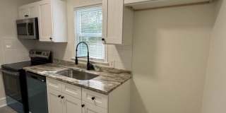 2bed/1bath w/ detached garage! Gallery 18