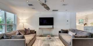 717 NE 1st Court Gallery 22