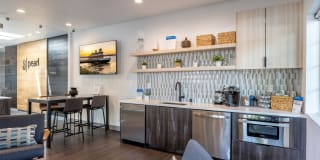 1202 Pearl Gallery 32