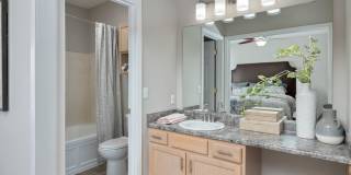 Bradford Pointe Apartments Gallery 20