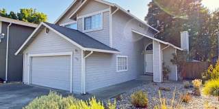 Handsomely appointed 4 bd. home near parks, schools,  shopping! Gallery 1