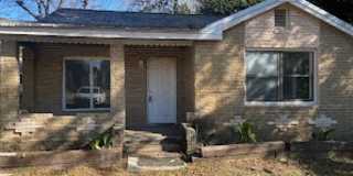 902 Mercedes Street Gallery 1