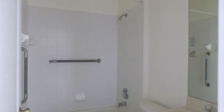 CHARMING 3BR/2BA/OFFICE/2GARAGE Gallery 7