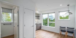 4751 21st Avenue NE Gallery 22