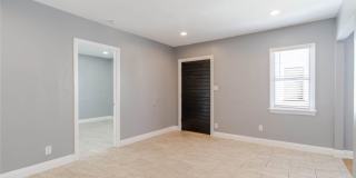 1049 Western Avenue Gallery 4