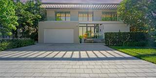 3260 NE 165th St Gallery 1