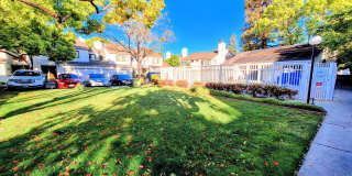 Beautiful 2bd Townhouse With Attached Garage, Private Patio, Pool/Hot Tub, & Clubhouse! Gallery 35
