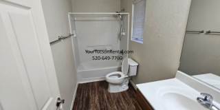 3/2 & a Loft, AC off of River Road near Oracle Road Gallery 24