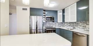 6301 N Sheridan Gallery 7