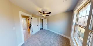 Beautifully Upgraded Home with Large Eat-In Kitchen And Spacious Primary Suite Gallery 21