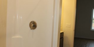 Pent House Suite for Rent Gallery 16