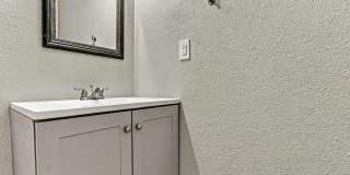 11524 MEADOWBROOK Drive Gallery 21