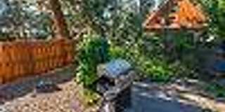 Beautifully FURNISHED MONTHLY RENTAL Home, within Walking Distance to Deschutes River Trail, a Great Location! Beautifully FURNISHED MONTHLY RENTAL Home, within Walking Distance to Deschutes River Trail, a Great Location! Gallery 24