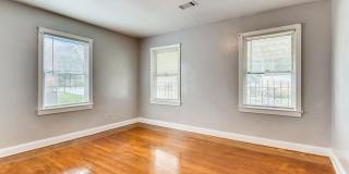 3 Bedroom Brick Ranch on Basement/5 Min Drive to Downtown Atlanta Gallery 16