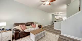 42461 ROCKROSE Square Gallery 10