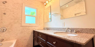 Fantastic 3 bed - 2 bath Home with backyard in North Hills Gallery 22