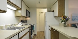 Parkside & Parkwood Apartments Gallery 10