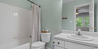 Charming 2-bedroom, 2.5-bathroom Townhouse Located in the Heart of Raleigh, NC Gallery 12